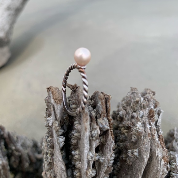 🌅Sterling Silver Hypnotic Mermaids Pearl.925 sterling Ring 🌅 - Picture 4 of 17